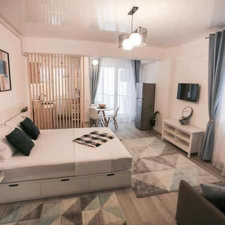 Năvodari Premium Studios Mamaia Nord - Marea La 50M מראה חיצוני תמונה